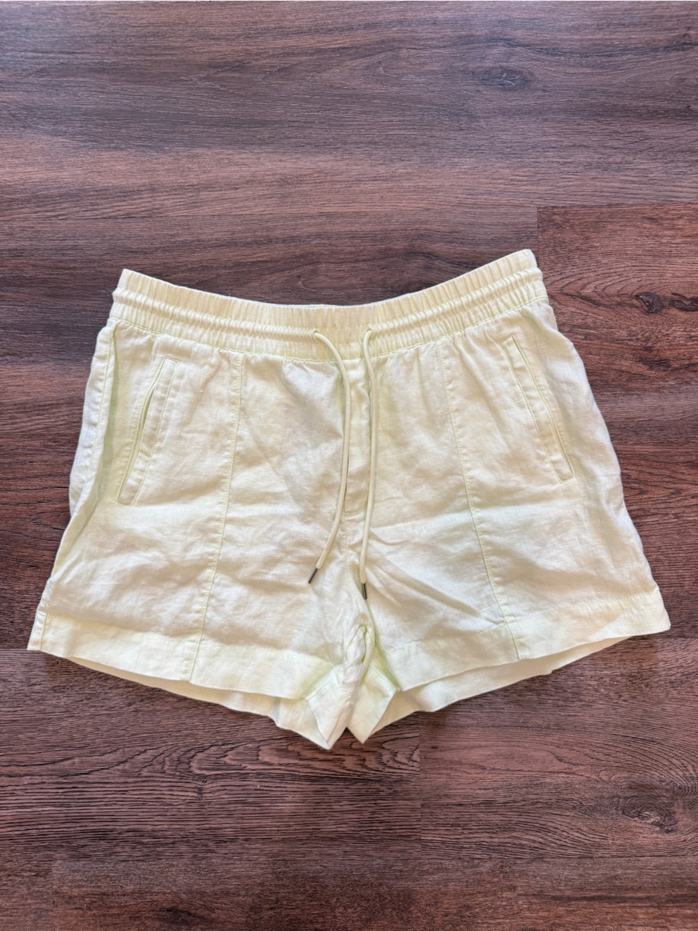 Athleta Light Yellow Linen-Blend Drawstring Women's Shorts